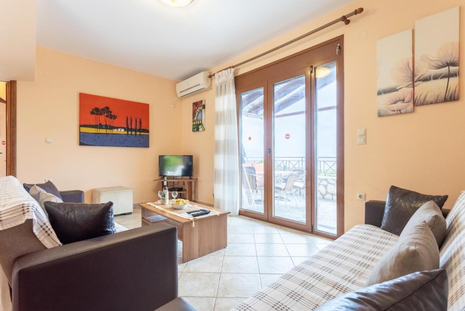 Villa Yeraki Dhrapanítika Exteriör bild